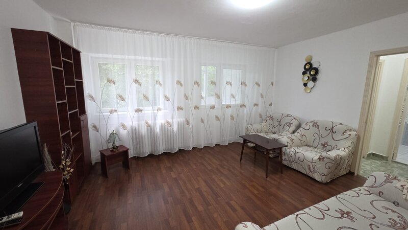 Pantelimon, Bd. Chisinau, Diham, Parcul National, semistradal